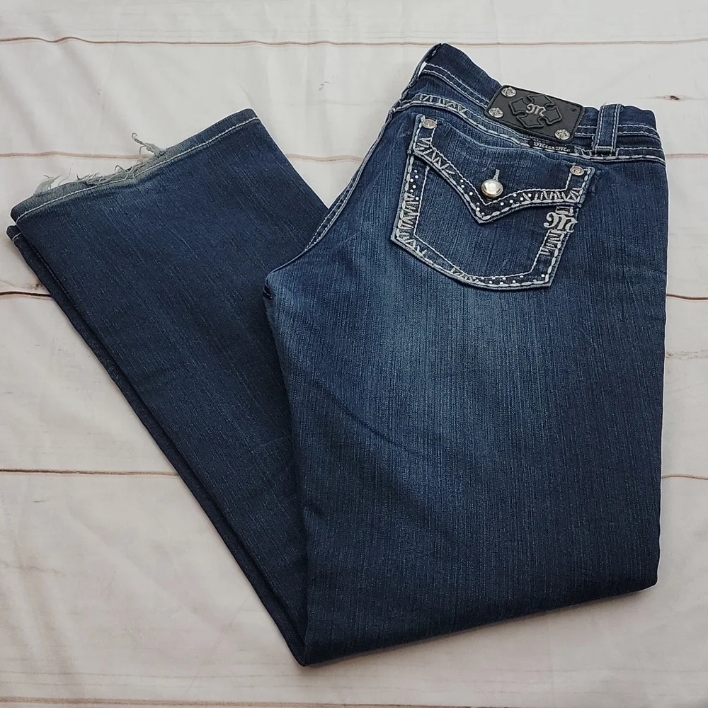 Miss Me Easy Boot Relaxed Fit size 31 Long Jeans Bling - Picture 1 of 10